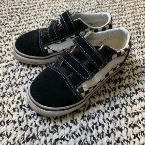 Toddler “Old Skool” Vans sz 9.5